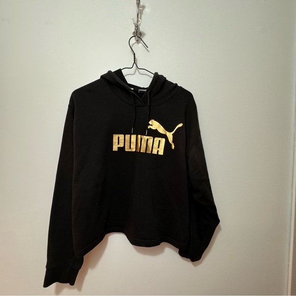 Puma crop hoodie and sports bra - Picture 1 of 4